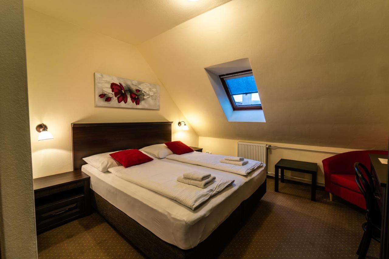 Hotel Koruna ปราฮากิเต ภายนอก รูปภาพ
